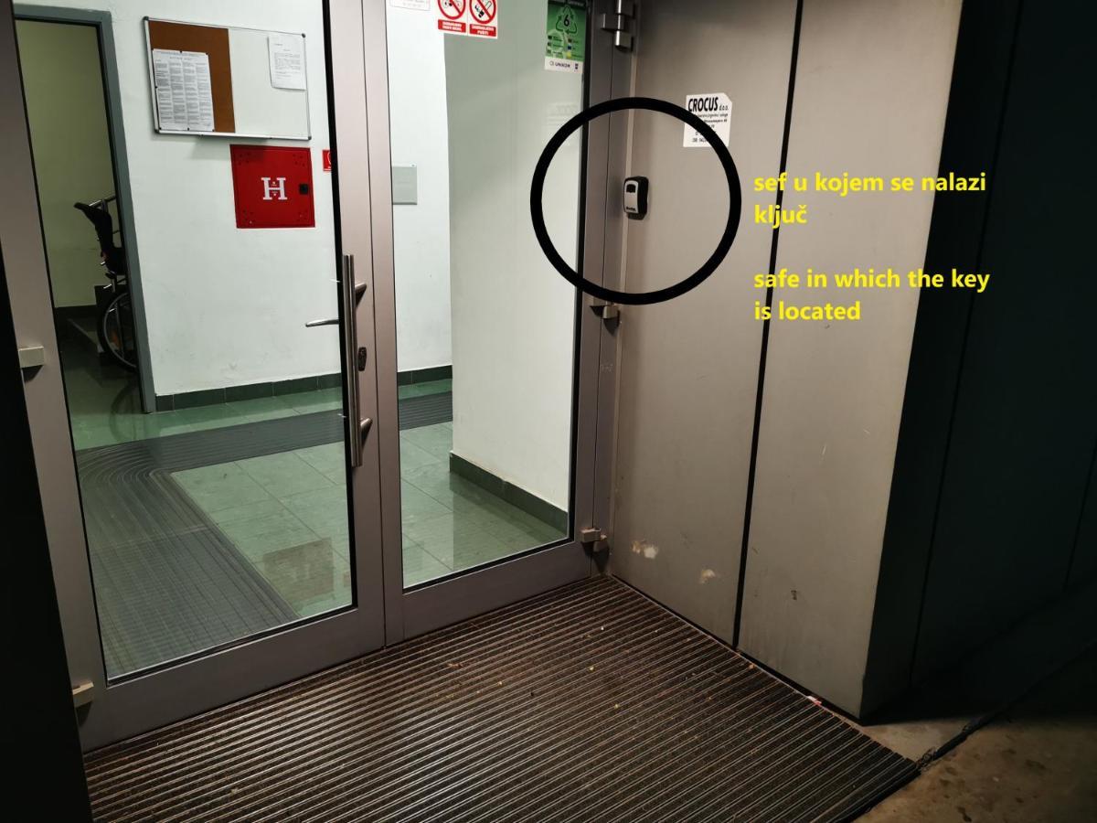 Passenger Self Check-In Osijek Exterior foto